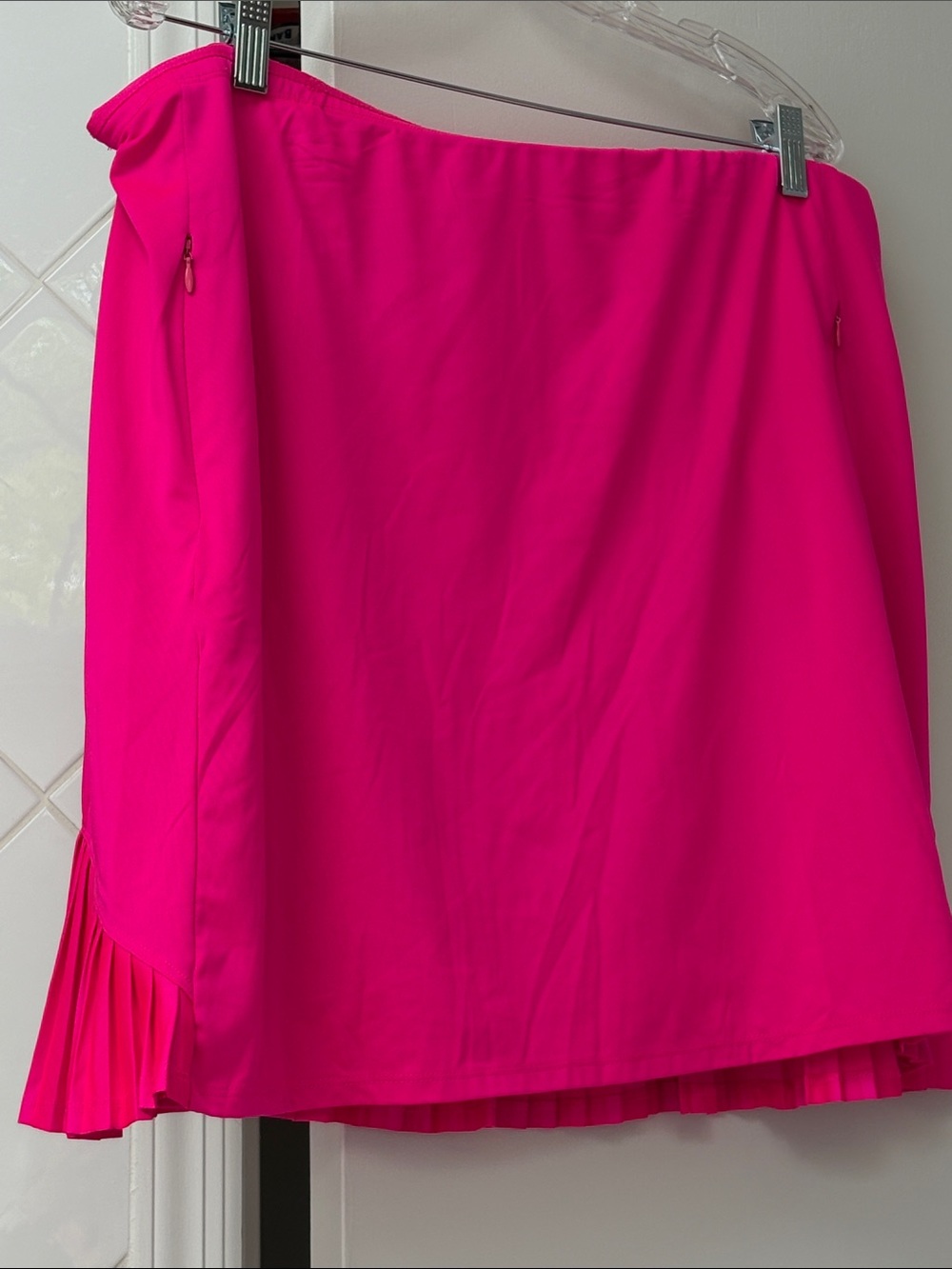 Bright Pink Women's Skirt - Sleek Pleated Golf Skort